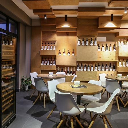 Wine Hotel Chisinau Ngoại thất bức ảnh