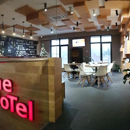 Wine Hotel Chisinau Ngoại thất bức ảnh