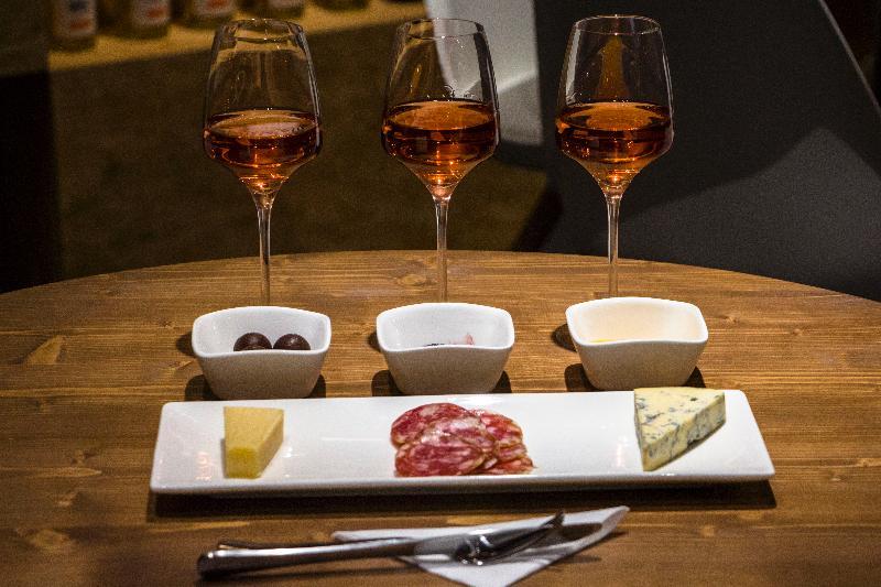 Wine Hotel Chisinau Ngoại thất bức ảnh