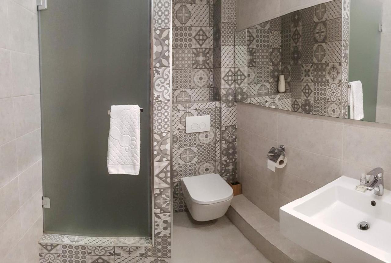 Wine Hotel Chisinau Ngoại thất bức ảnh