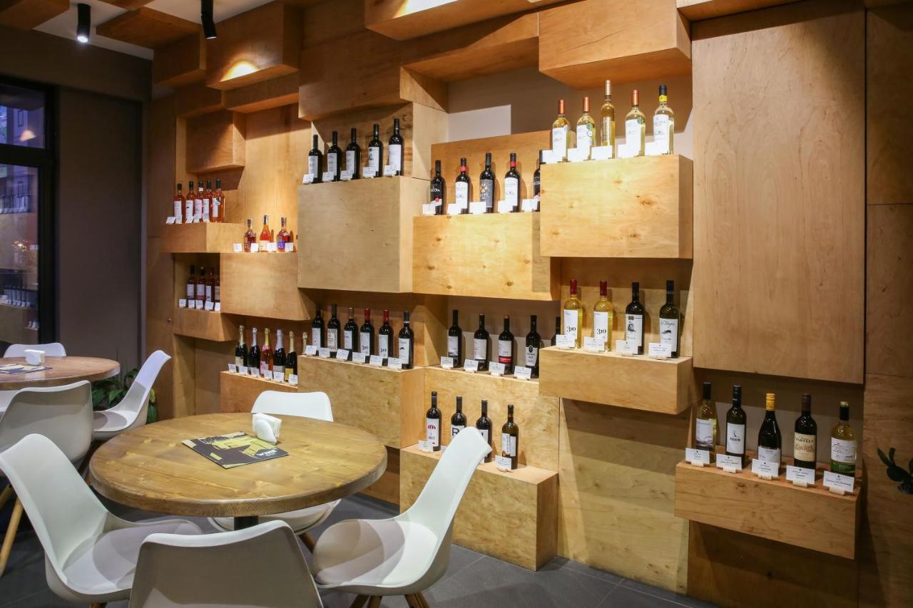 Wine Hotel Chisinau Ngoại thất bức ảnh